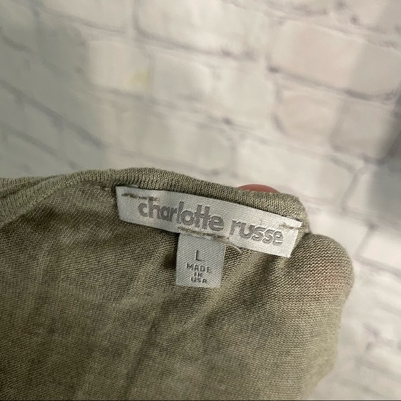 Large Blouse With Embellished Shoulders - Picture 7 of 7